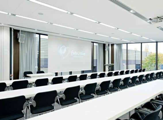 Raum 7b mit parlamentarischer Bestuhlung