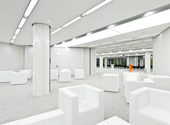 Aktionsfläche Süd mit Blick auf Raum 6