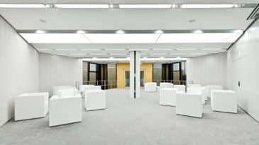 Aktionsfläche Süd mit Lounge Möbeln