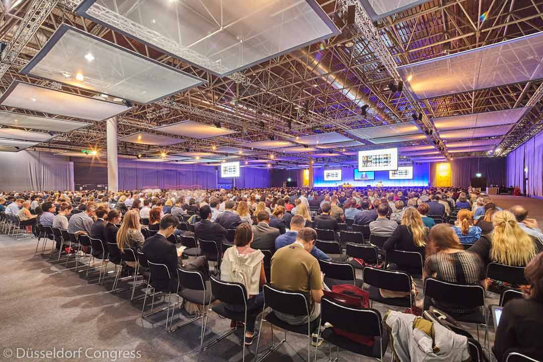Podiumsveranstaltung für den EANM in Halle 3