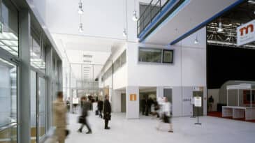 Halle 8