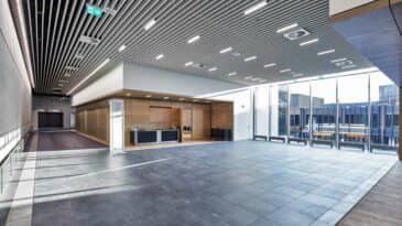 Foyer Halle 1 Blick auf das CCD und Raum 16