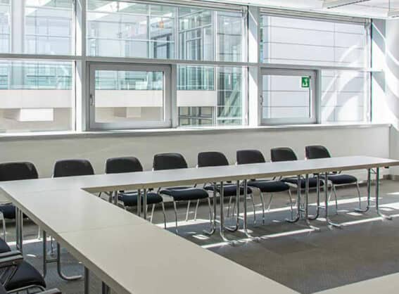 Büro C – Messehalle 8b